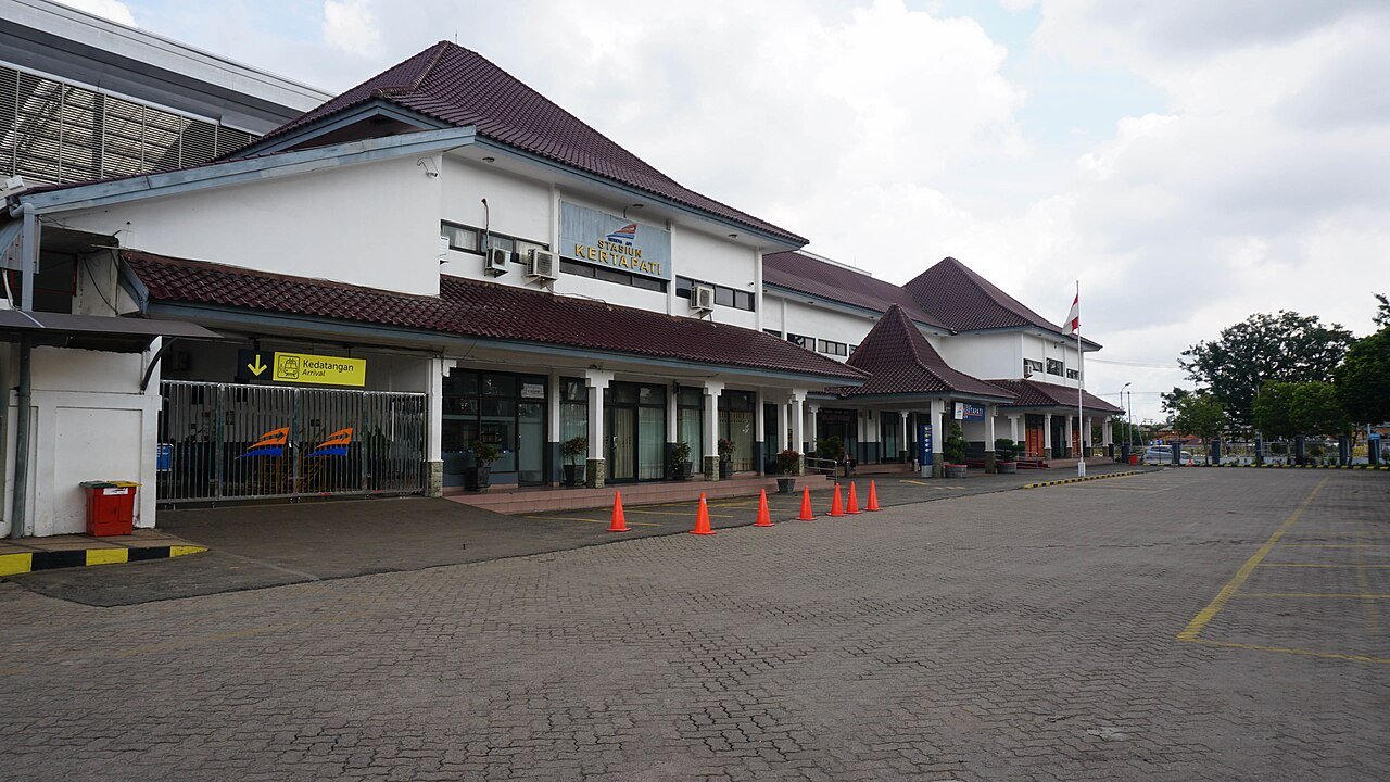 Modern Inland Port & Logistics Hub Keramasan