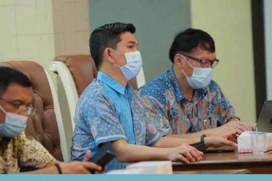 Kepala DPMPTSP Kota Palembang menghadiri Rapat Koordinasi, Monitoring dan Evaluasi Penyerahan Fasum Fasos Kota Palembang