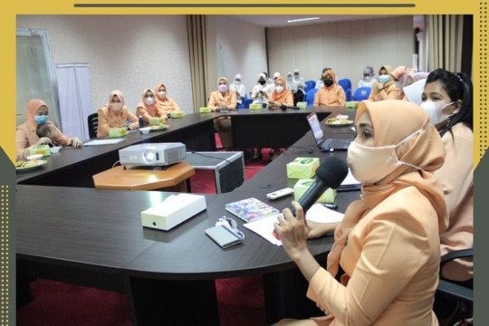 Pertemuan Rutin Dharma Wanita Persatuan (DWP) Dinas Penanaman Modal dan Pelayanan Terpadu Satu Pintu Kota Palembang